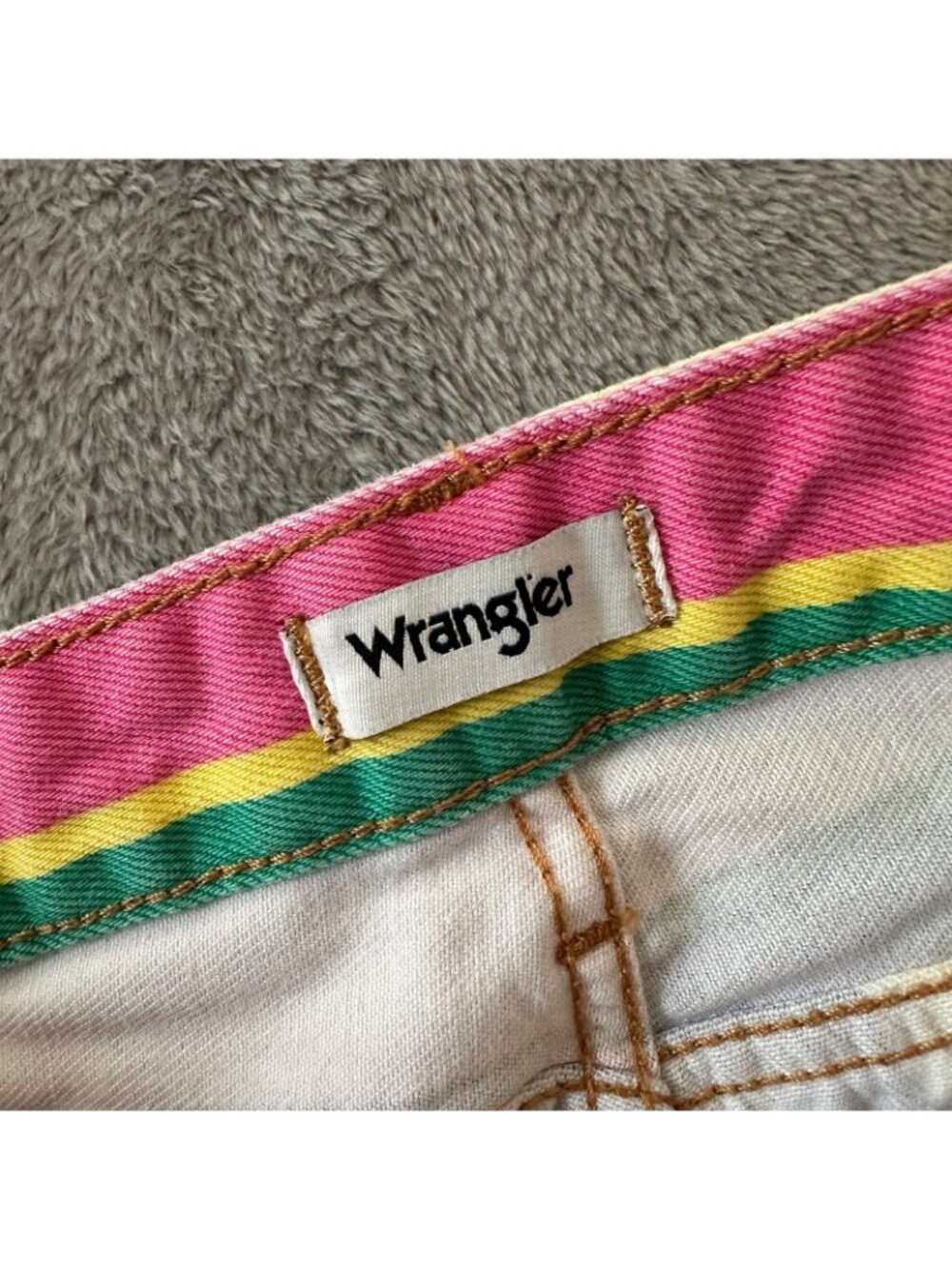 Wrangler Wanderer High Rise Flare Bell Bottom Rainbow Pop Jeans Women's 28 - Picture 3 of 9